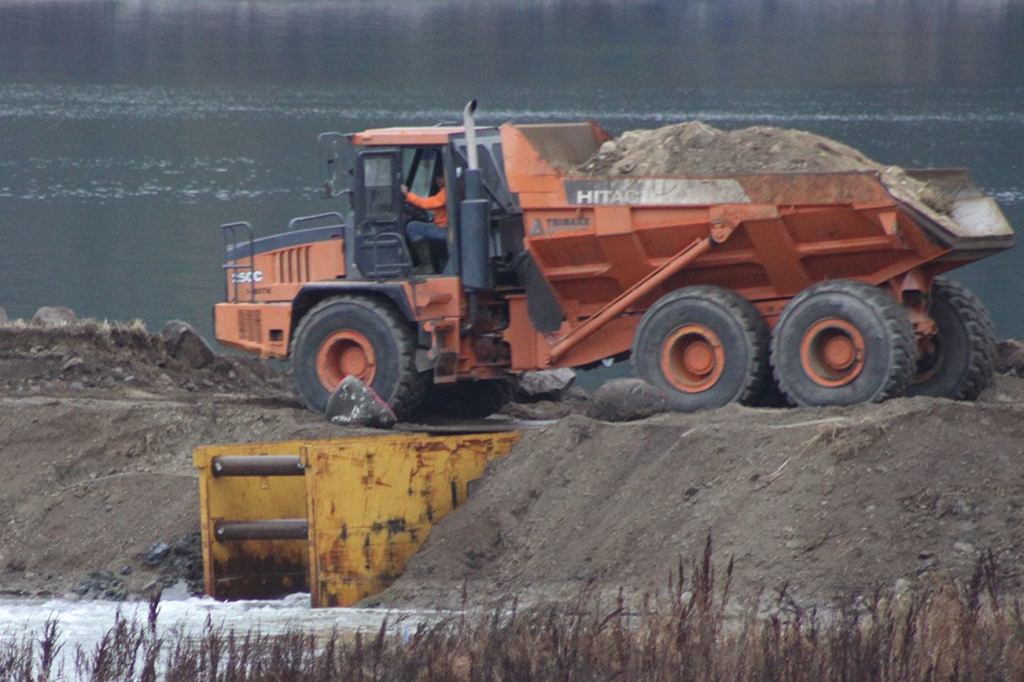 Dike project creates pocket estuary at Dugualla Bay