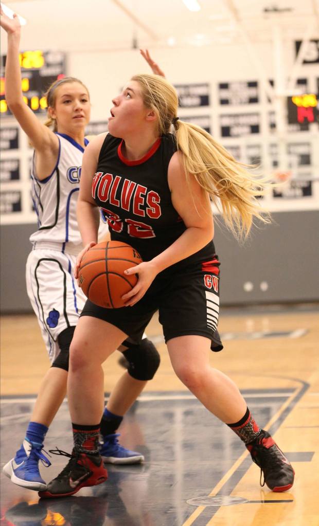 Coupeville&rsquo;s Tiffany Briscoe gets ready to power to the hoop. (Photo by John Fisken)
