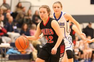 Cascade Christian and cold shooting oust Wolves from district / Girls basketball