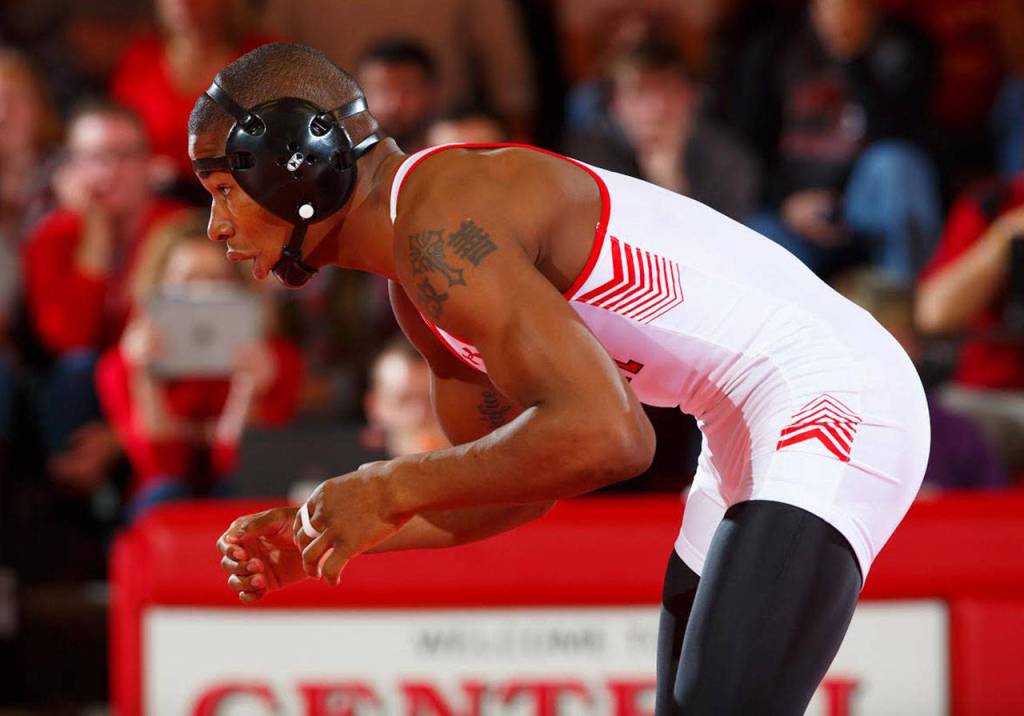 Oak Harbor, Coupeville graduates put up impressive numbers in college athletics