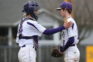 Meadowdale takes down Wildcats / Baseball