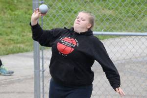 Spring sports preview / Coupeville track