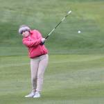 Beth Paul hits from the fairway. (Photo by John Fisken)