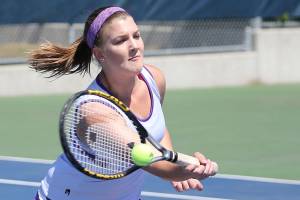 Spring prep preview / Oak Harbor tennis