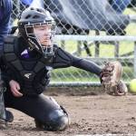 Mount Vernon erupts late to down Oak Harbor / Softball