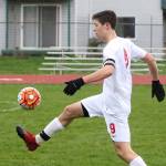 Sequim blows by Wolves / Soccer