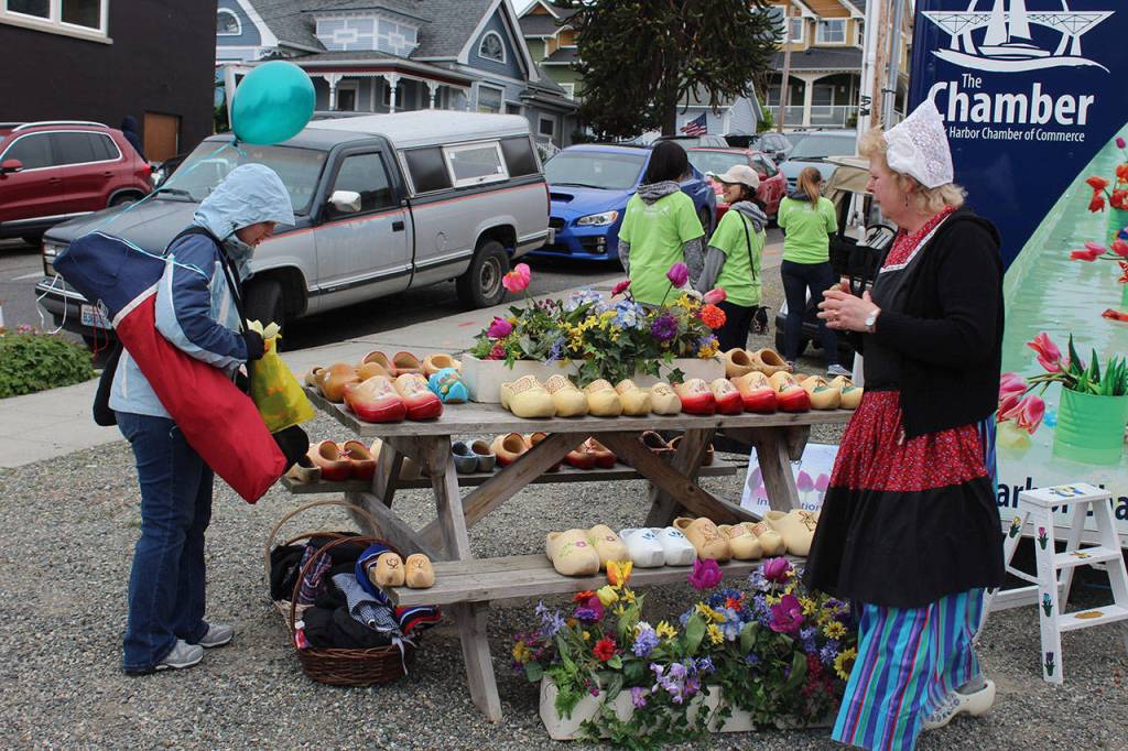 Dutch heritage showcased at Oak Harbor parade and fair