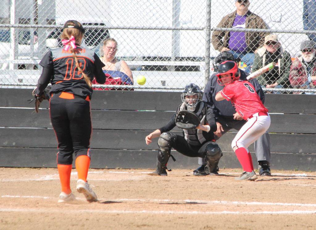 Lauren Rose waits for a pitch from Blaine&rsquo;s Alyssa Starcer. (Photo by Jim Waller/Whidbey News-Times)