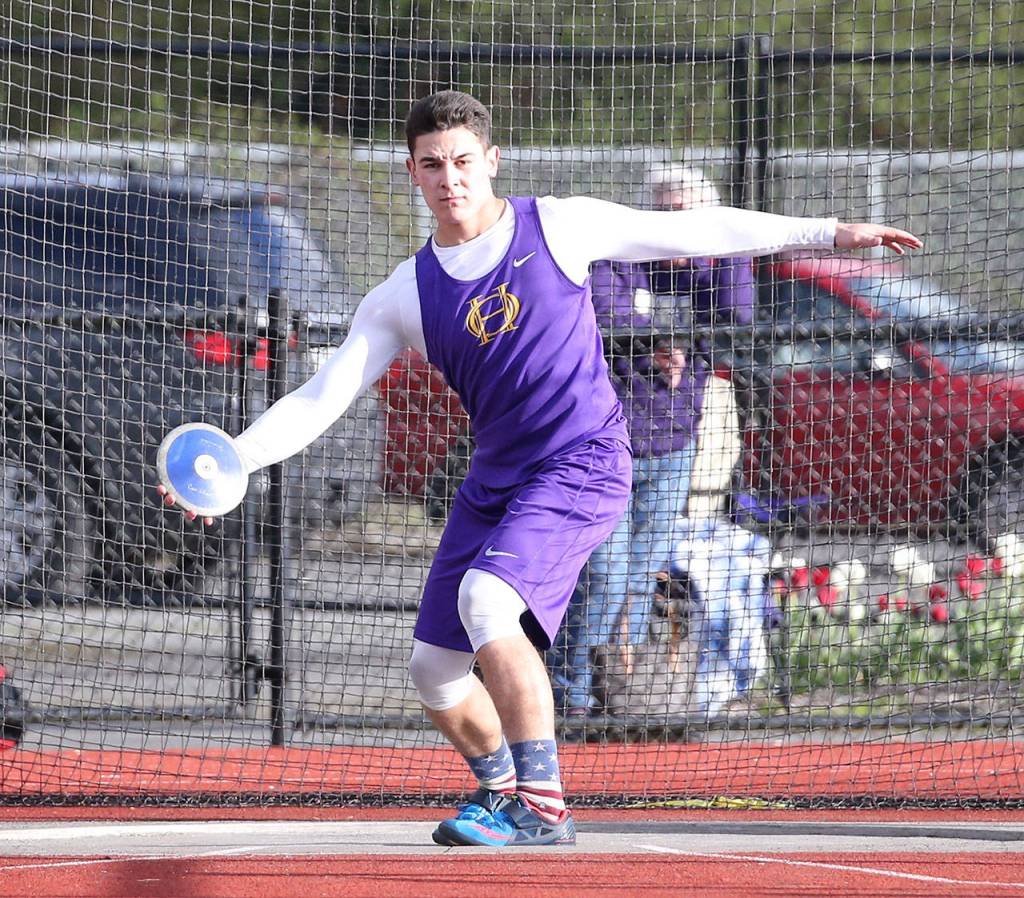 Winner Isaac Gomez prepares to throw the discus. (Photo by John Fisken)