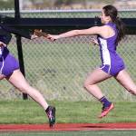 Oak Harbor tramples two / Track