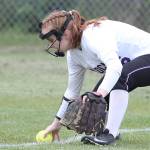 Wildcats drop season finale / Softball