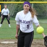 First-place Panthers blank Wildcats / Softball