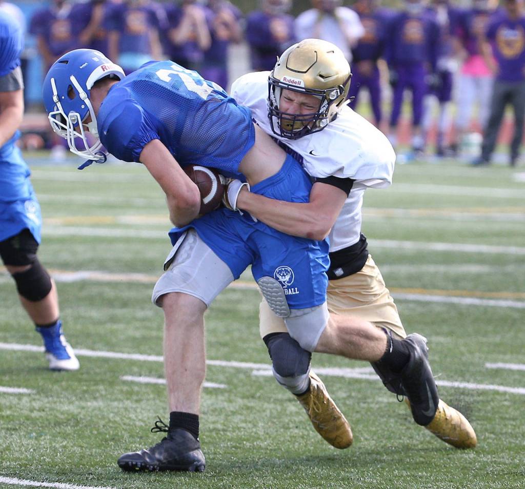 Oak Harbor finishes spring camp with scrimmage / Football