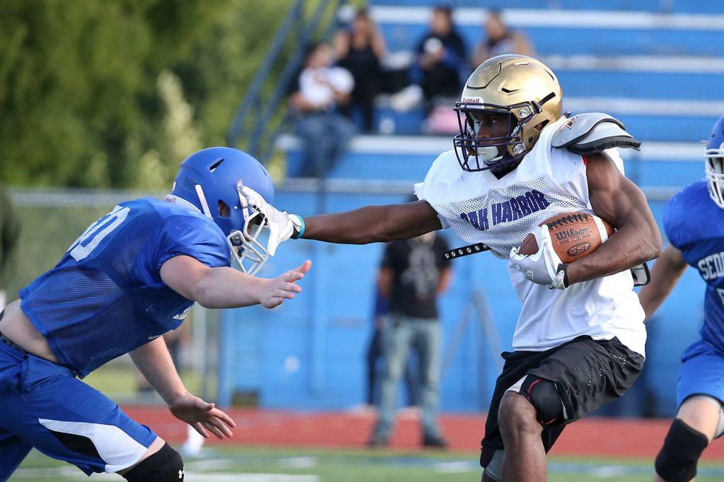 Oak Harbor finishes spring camp with scrimmage / Football