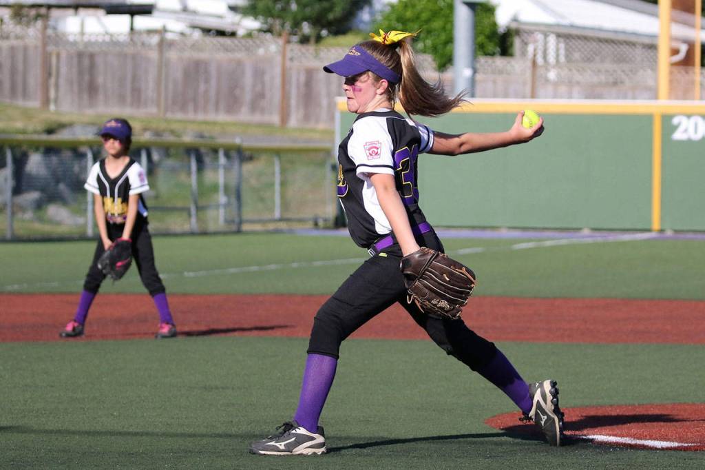 Reese Wasinger fires a pitch for North Whidbey. (Photo by John Fisken)