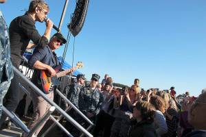 Lt. Dan Band rocks NAS Whidbey