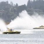 Hydros roar across bay / Photos