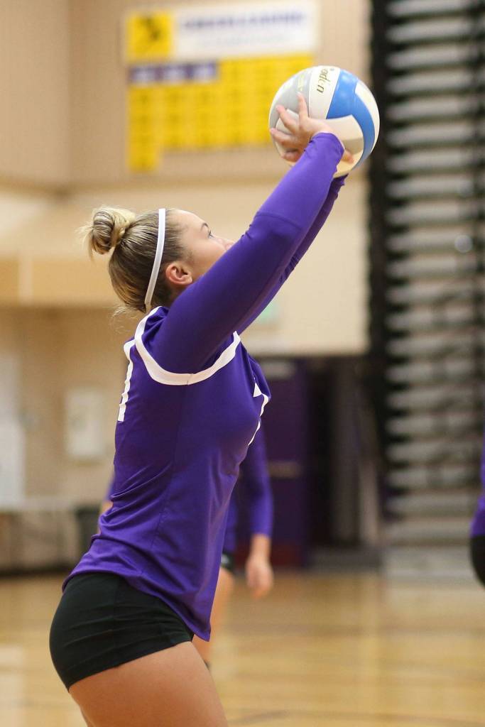 Camden Miller sets for Oak Harbor. (Photo by John Fisken)