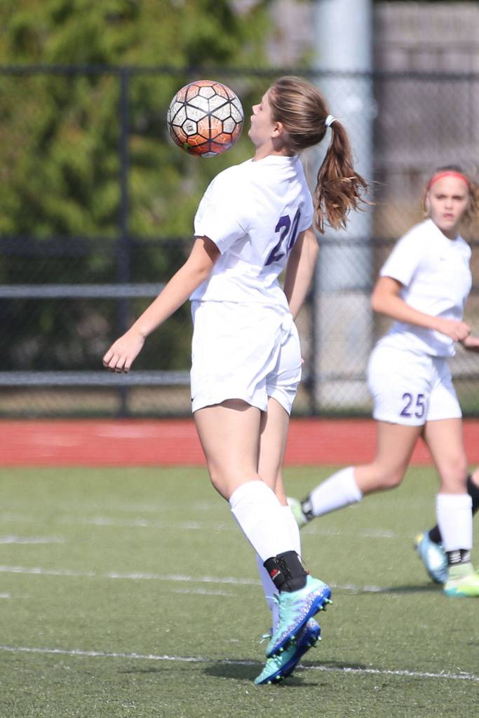 Chelsea Lonborg controls the ball for the &lsquo;Cats. (Photo by John Fisken)