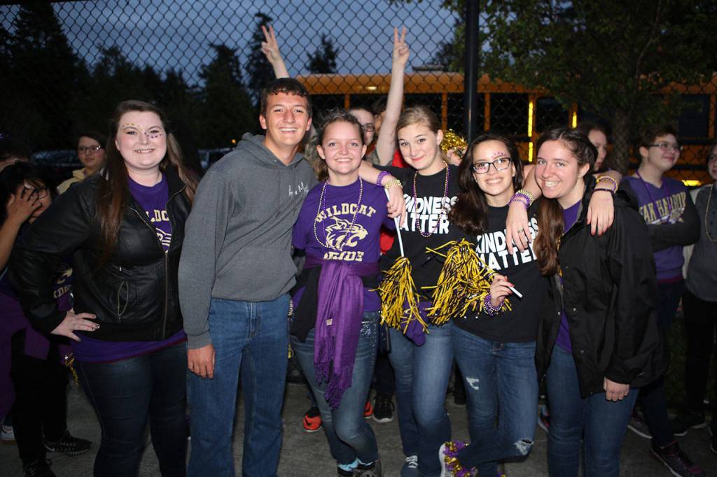 Game-day experience / Football fan photos