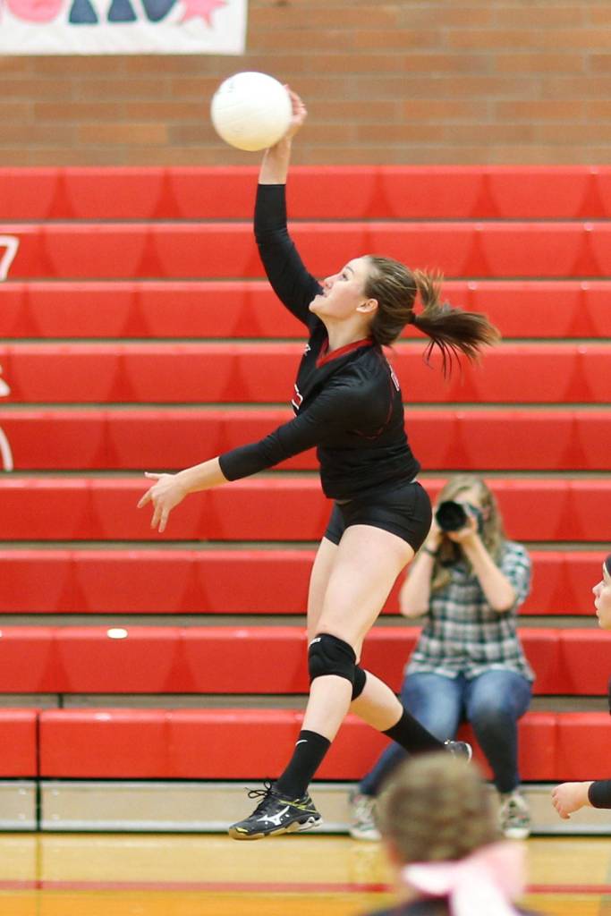 Mikayla Elfrank hits for the Wolves.(Photo by John Fisken)