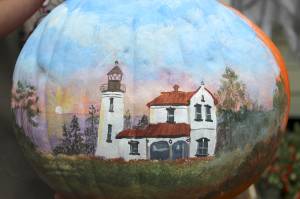 Coupeville merchants receive treats —and— tricks of mystery artist