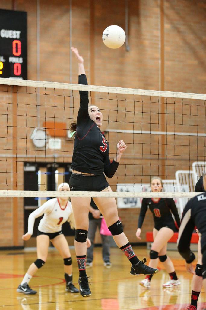 Coupeville&rsquo;s Mikayla Elfrank goes for the kill against Klahowya.(Photo by John Fisken)