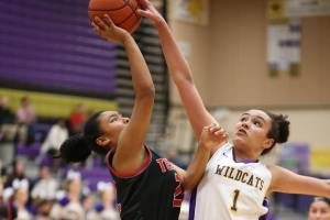 Oak Harbor comes back to win in overtime / Girls basketball