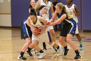 Wildcat press flusters Falcons / Girls basketball