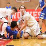 Vikings ride big fourth quarter to win over Wolves / Boys basketball