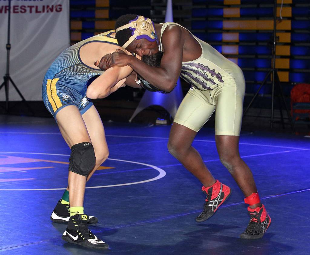 Jeremiah Dailey, right, squares off with Everetts Stephan Erosa Friday.(Photo by John Fisken)