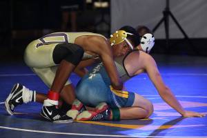 Oak Harbor competes in four events over weekend / Wrestling