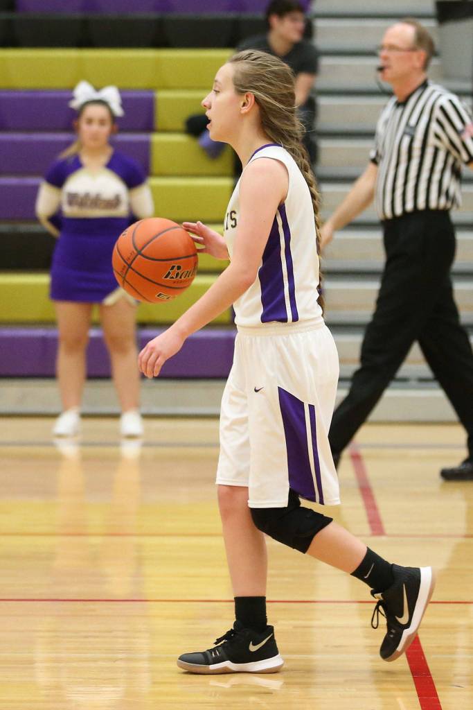 Oak Harbors Miranda Wilson calls out a play to get the Wildcat offense started.(Photo by John Fisken)