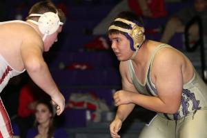 Wildcats lose final regular season match / Wrestling