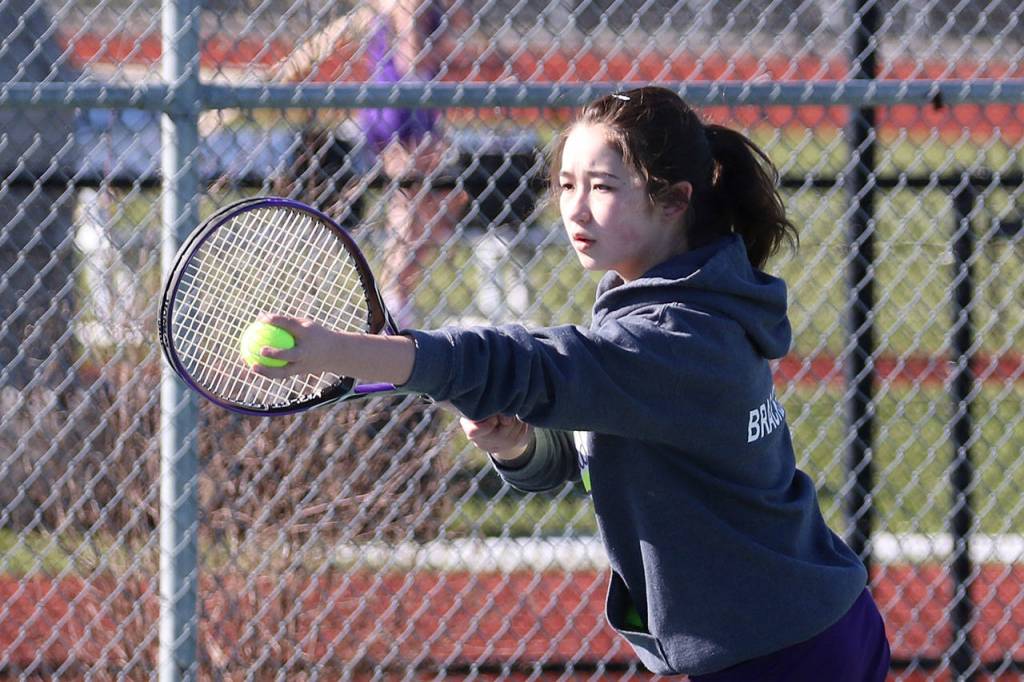 Sierra Brackeen prepares to serve in Thursdays match.(Photo by John Fisken)