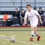 Oak Harbor drops match to league leaders / Soccer