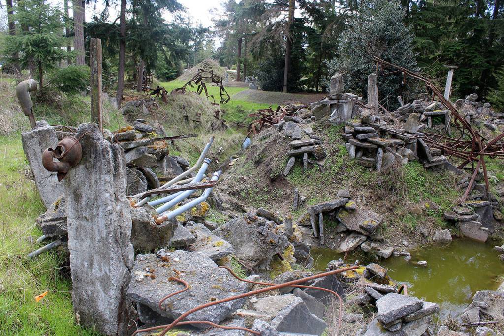 Part of the earthworks by Hank Nelson in Cloudstone Sculpture Park showing the leftovers from the destruction of the planet. Its called Nuclear Holocaust.
