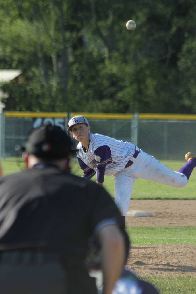 Oak Harbors Will Ray tosses a pitch in Wednesdays game with Snohomish. (Photo by Jim Waller/Whidbey News-Times)