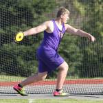 Michael Fisken places second in the discus.(Photo by John Fisken)