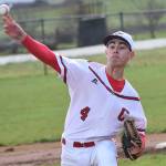 Smith, seniors go out in style / Baseball