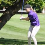 Hannah Rogers loads her backswing during her tee shot.(Photo by John Fisken)