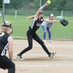 Central Whidbey wins tournament opener / 10-12 softball