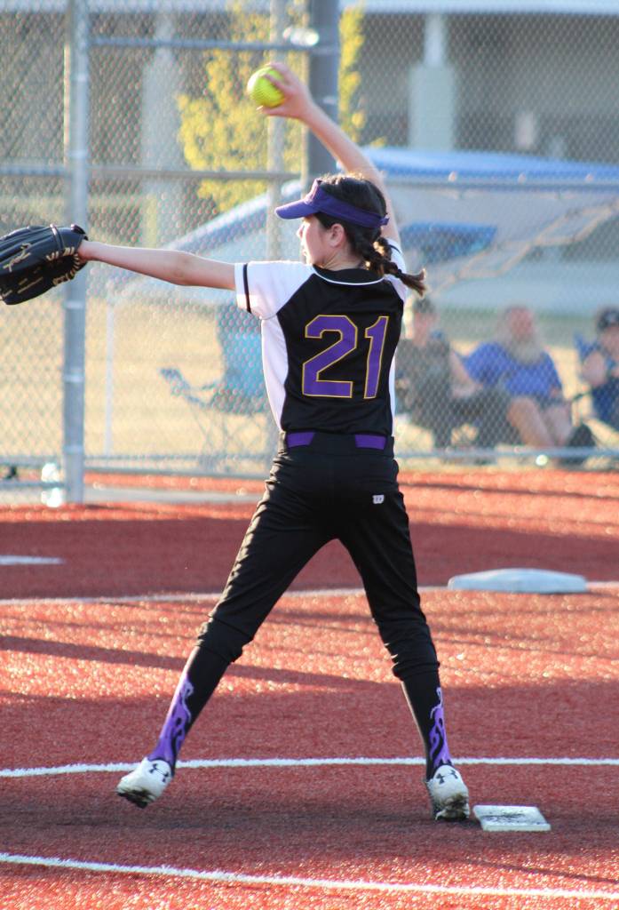 North Whidbey follows big loss with big win at state / 9-11 softball