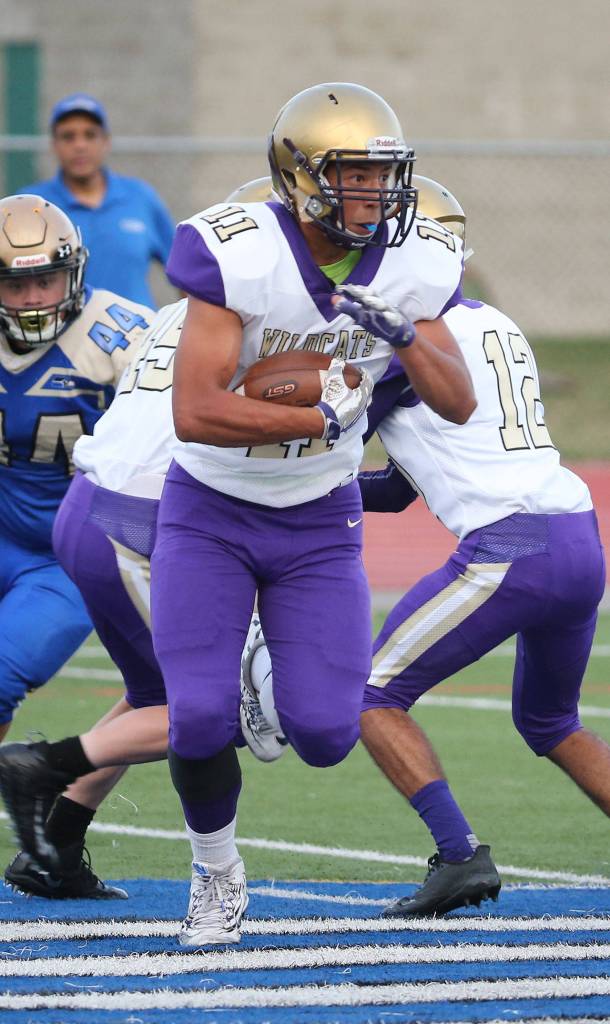 Aaron Martinez breaks through the line in Fridays win.(Photo by John Fisken)
