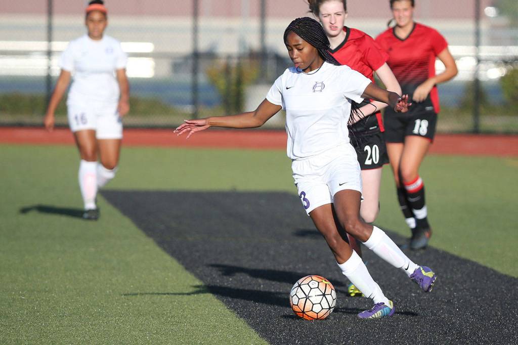 Photos: Wolves, Wildcats, Falcon meet in jamboree / Soccer