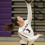 Coupevilles Maya Toomey-Stout goes on the attack.(Photo by John Fisken)