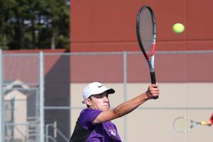 Oak Harbor ‘nips’ Marysville-Pilchuck 7-0 / Tennis