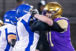 Present tops past as Wildcats thump Cubs / Football