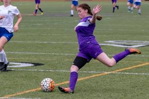 Oak Harbor edges South Whidbey 1-0 / Soccer