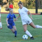 South Whidbey blanks Wolves / Soccer
